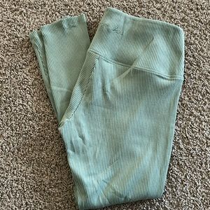 VS Yoga Leggings, Size Large, Sage Green Color Like New!